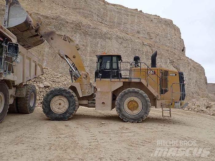CAT 988K Kolesni nakladalci