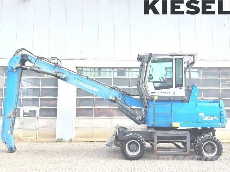 Fuchs MHL 334 E Bagri za prekladanje primarnih/sekundarnih surovin