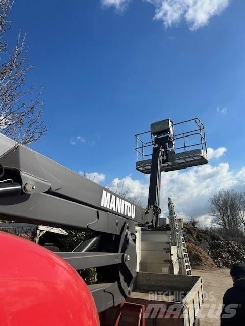 Manitou 200 ATJ Zglobne dvižne ploščadi