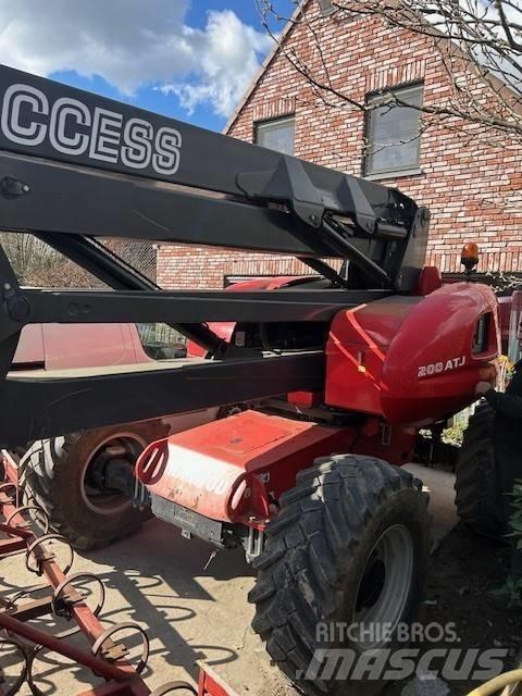 Manitou 200 ATJ Zglobne dvižne ploščadi