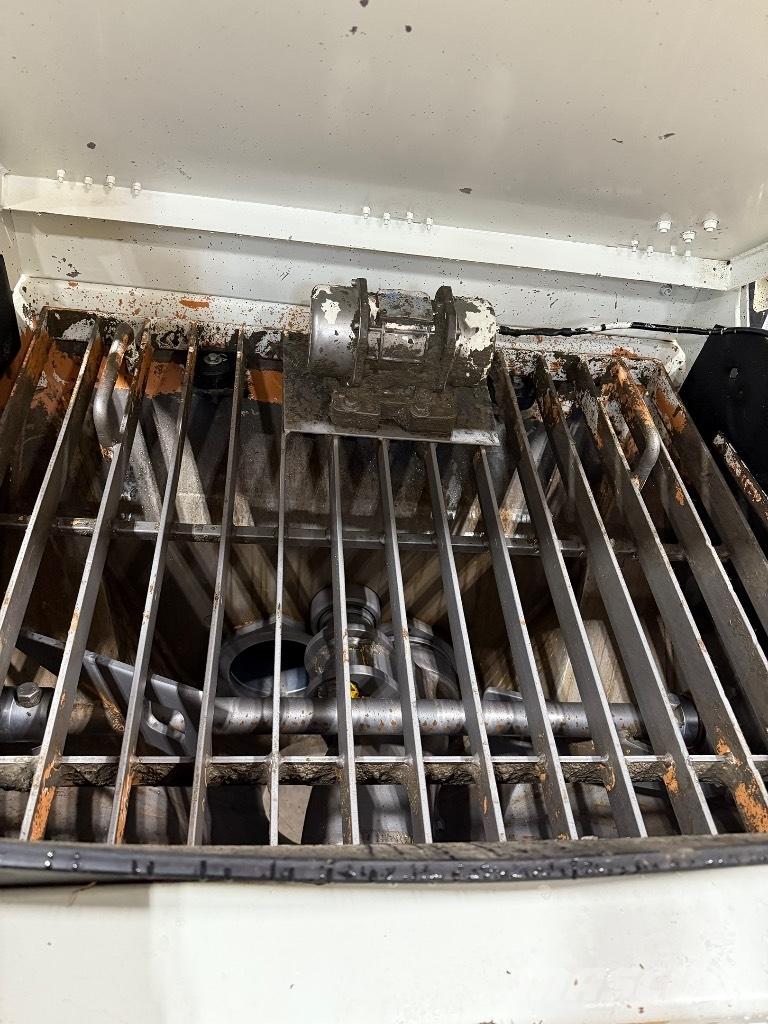 KCP KML 1160 (#1036) Kamionske črpalke za beton