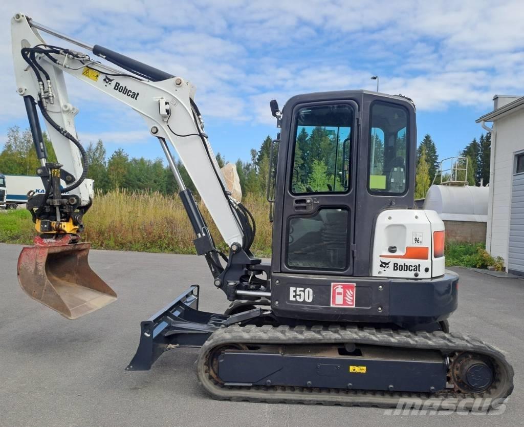 Bobcat E 50 Mini bagri <7t