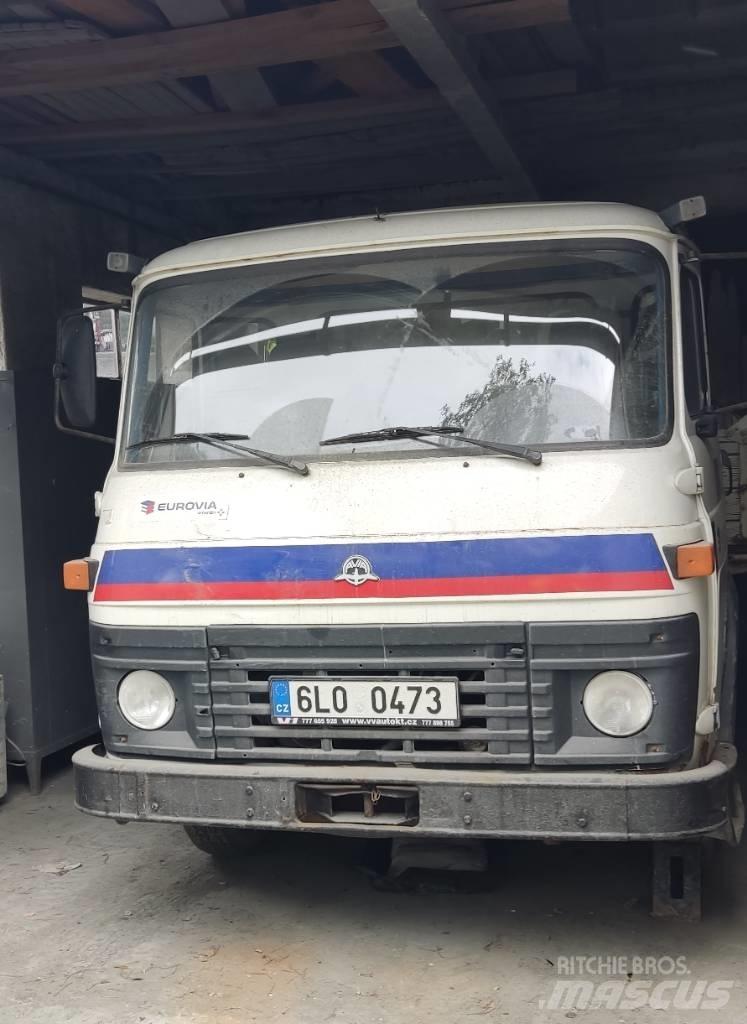 Avia 30N Tovornjaki s kesonom/platojem