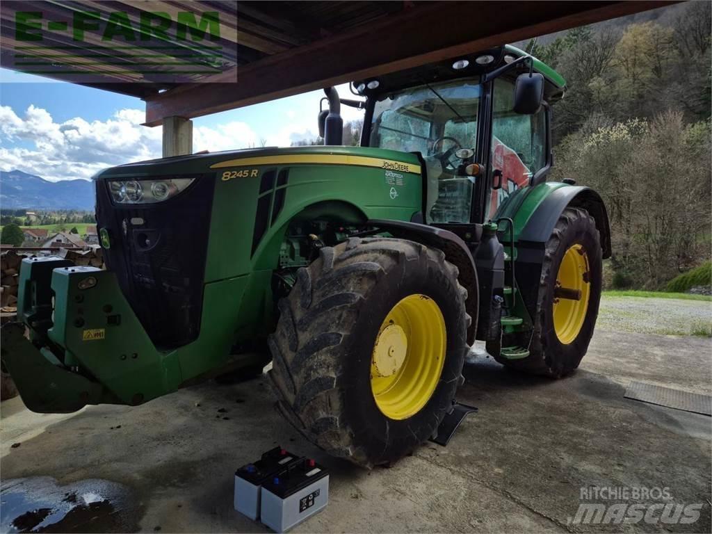 John Deere 8245 R Traktorji