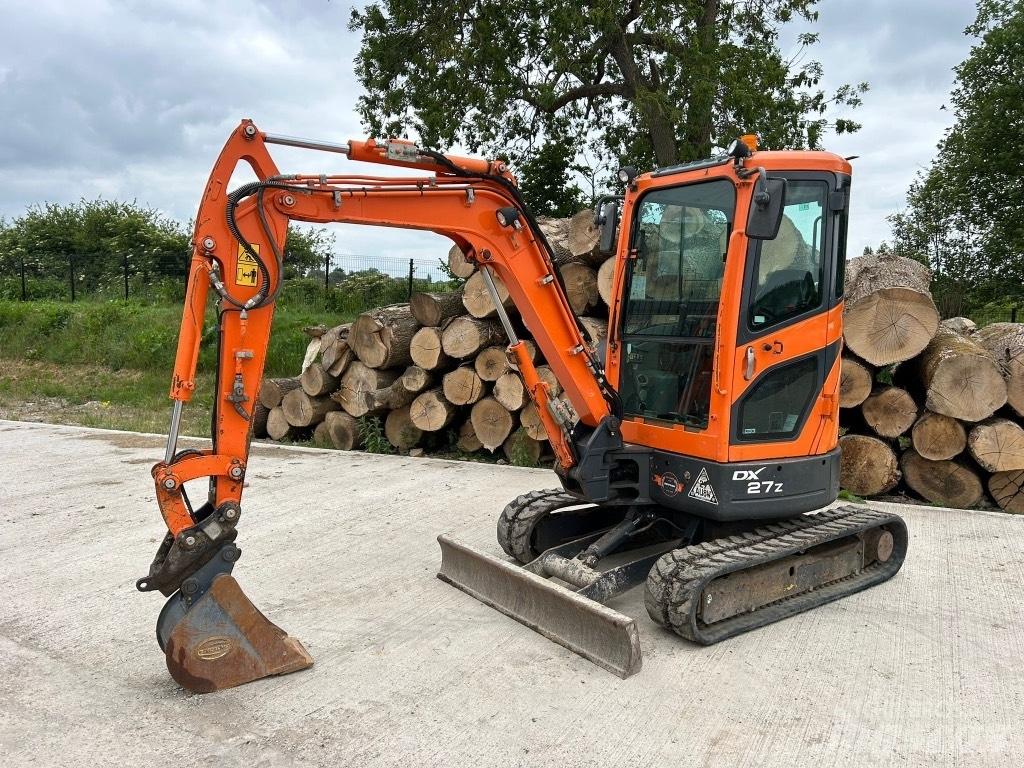 Doosan DX 27 Z Mini bagri <7t