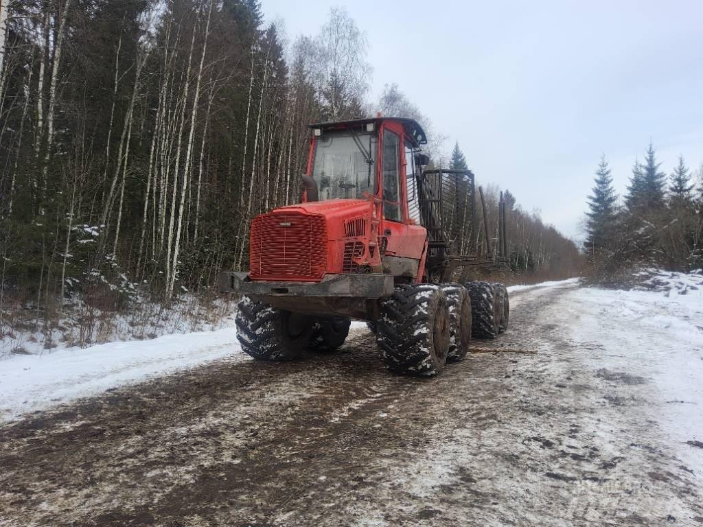 Komatsu 835 Forwarderji