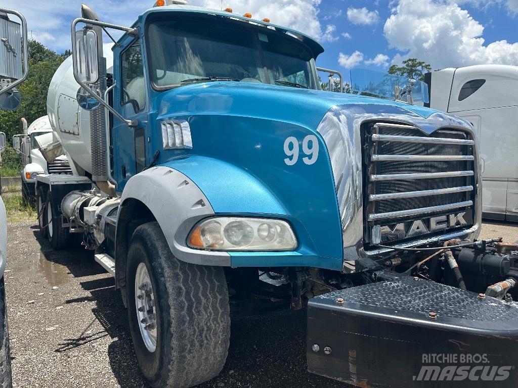 Mack GU 800 Drugi tovornjaki