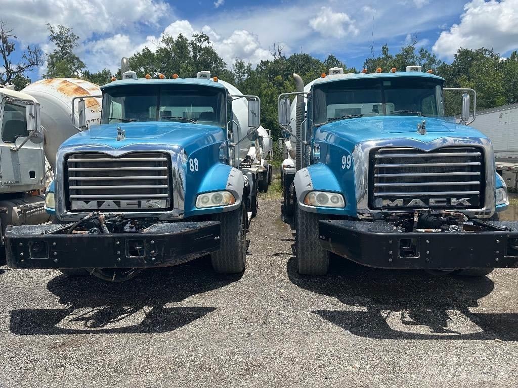 Mack GU 800 Drugi tovornjaki