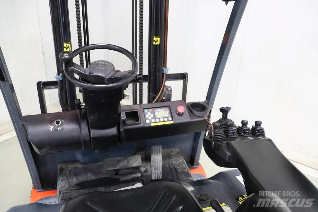 Toyota 8FBMT25 Električni viličarji