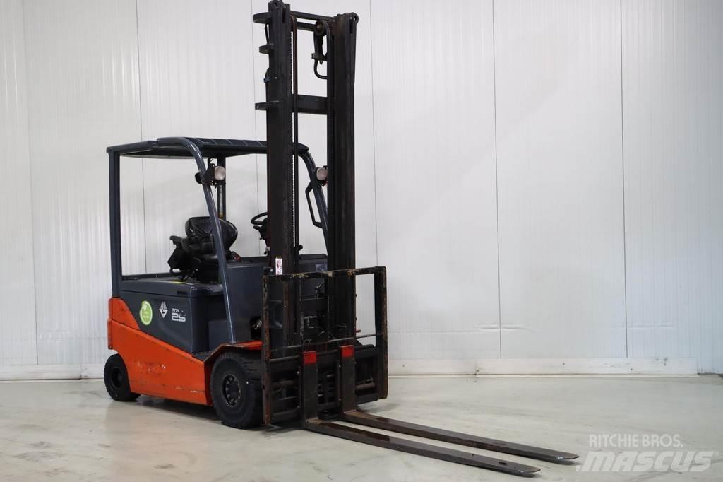 Toyota 8FBMT25 Električni viličarji