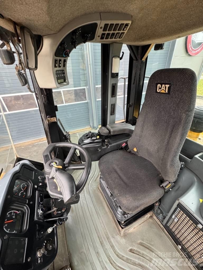CAT 950 G Kolesni nakladalci