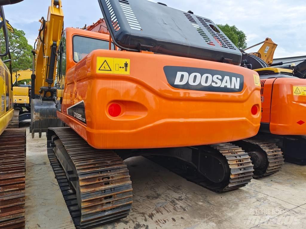 Doosan DX 225 LC-9C Bagri goseničarji