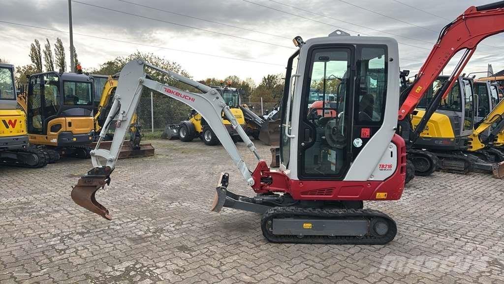 Takeuchi TB216 Mini bagri <7t