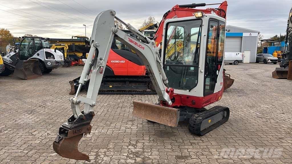 Takeuchi TB216 Mini bagri <7t