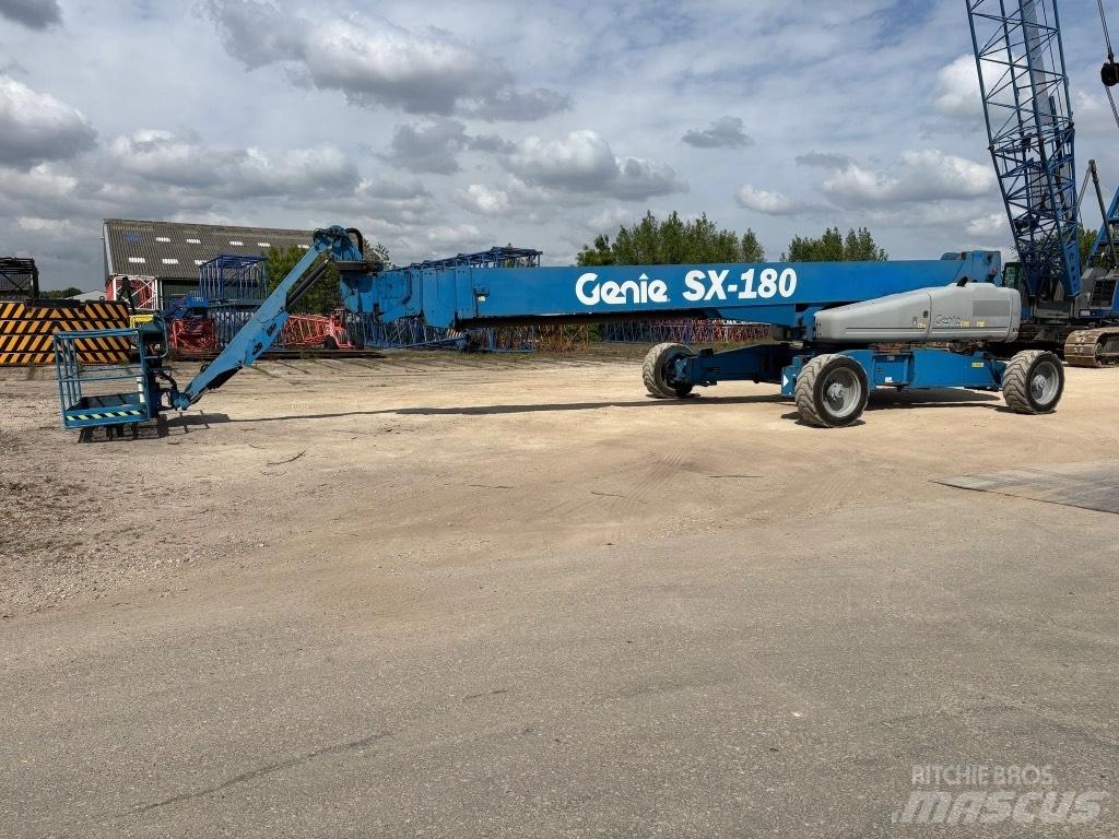 Genie SX 180 Teleskopske dvižne ploščadi