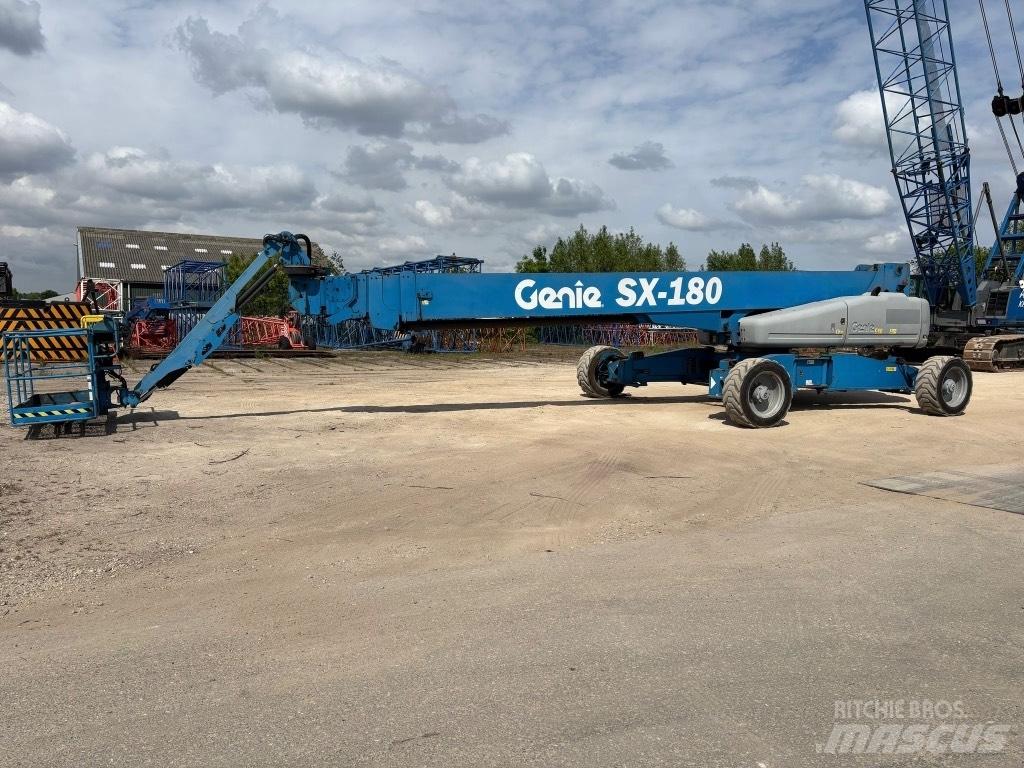 Genie SX 180 Teleskopske dvižne ploščadi
