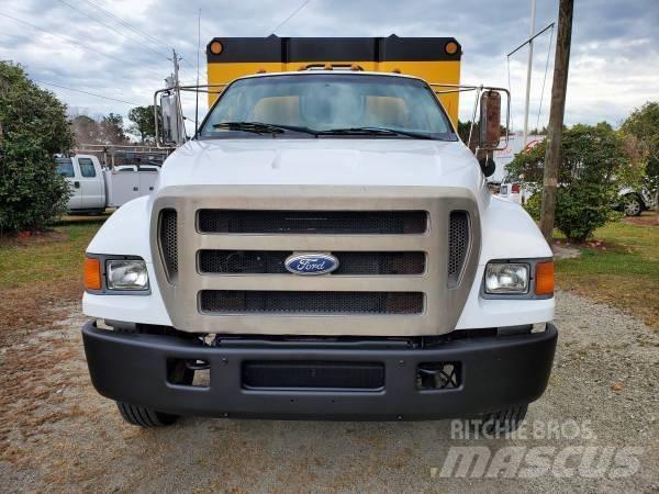 Ford F 650 XL SD Tovornjaki za žagovino