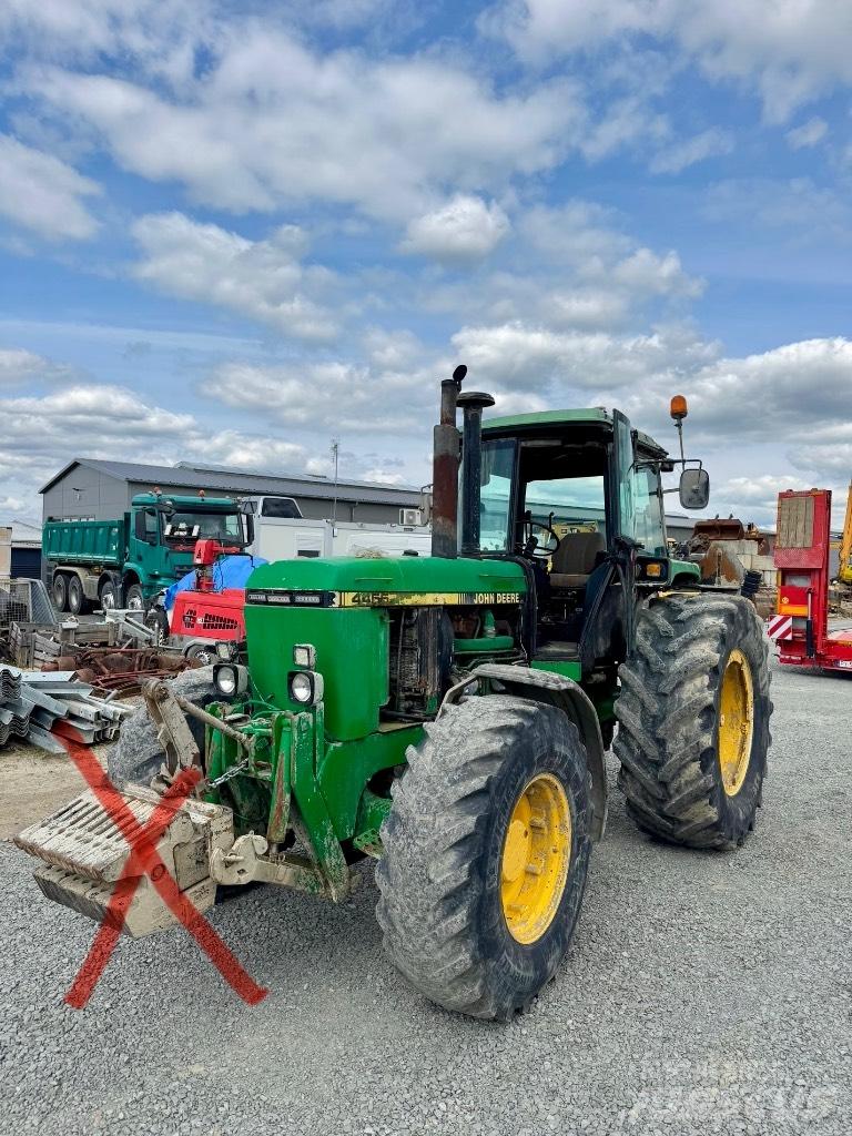 John Deere 4455 Traktorji