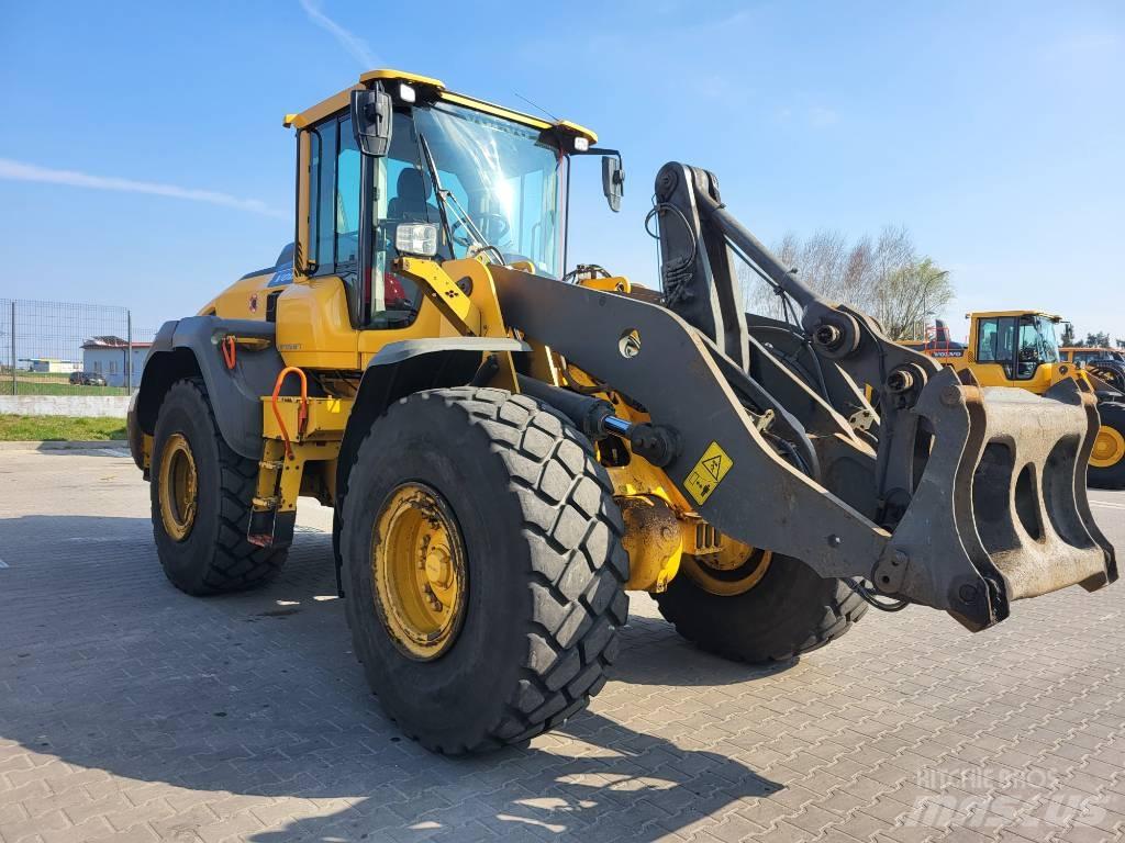 Volvo L 120 H Kolesni nakladalci