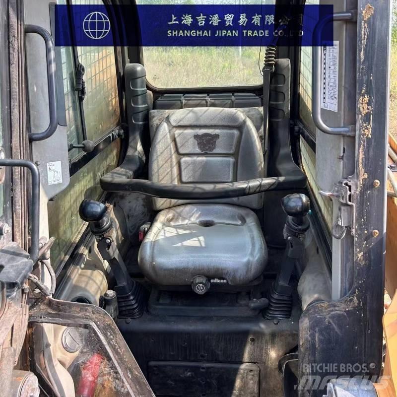 CASE SR 175 Skid steer mini nakladalci