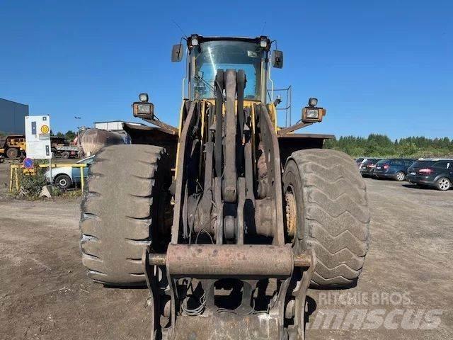 Volvo L220D Kolesni nakladalci