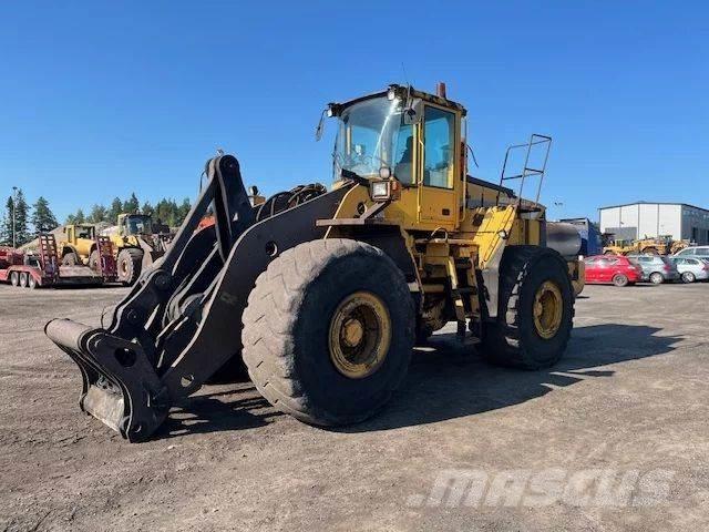 Volvo L220D Kolesni nakladalci