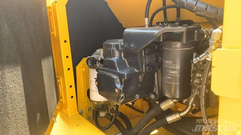 Komatsu PC 200-8N1 Bagri goseničarji