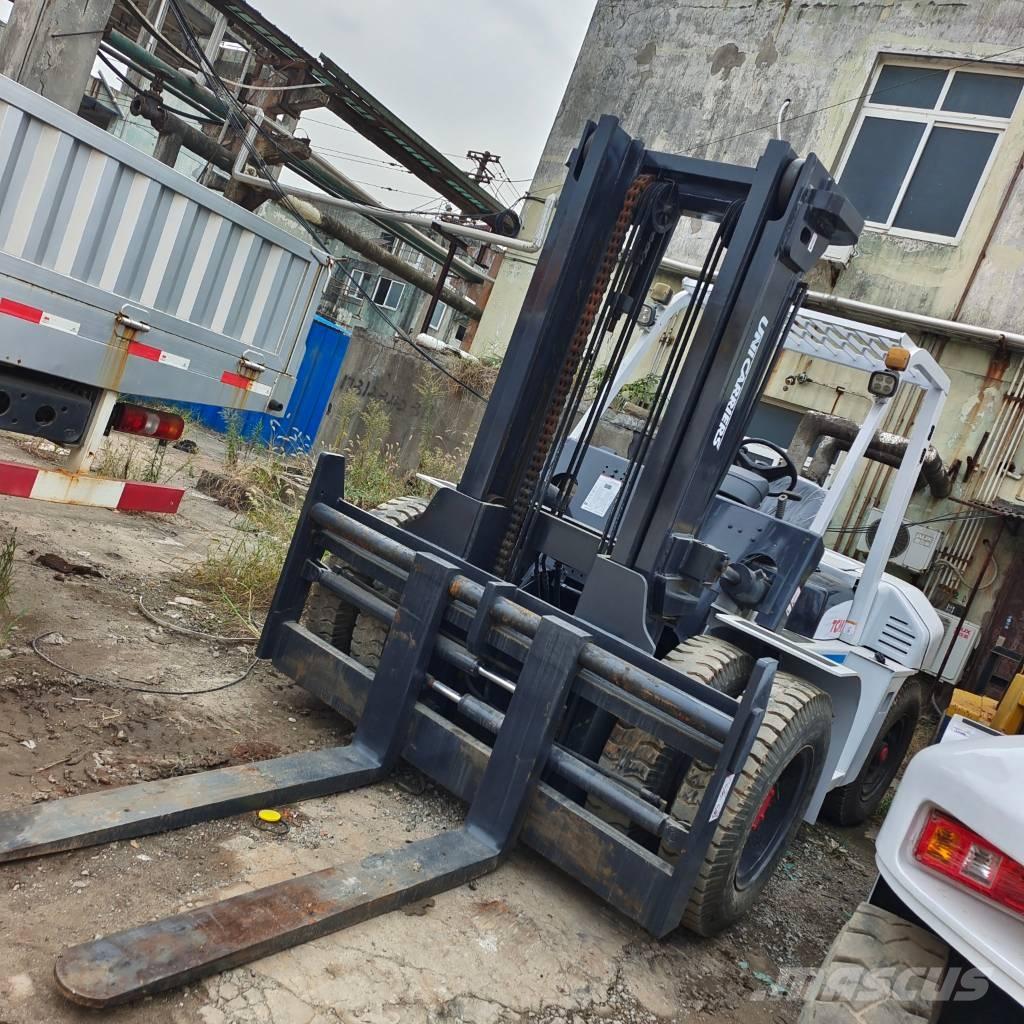 TCM FD 100 Dizelski viličarji