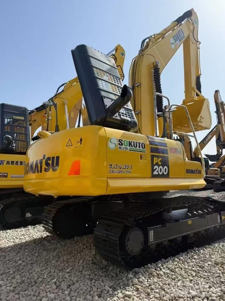 Komatsu 200-8 Bagri goseničarji