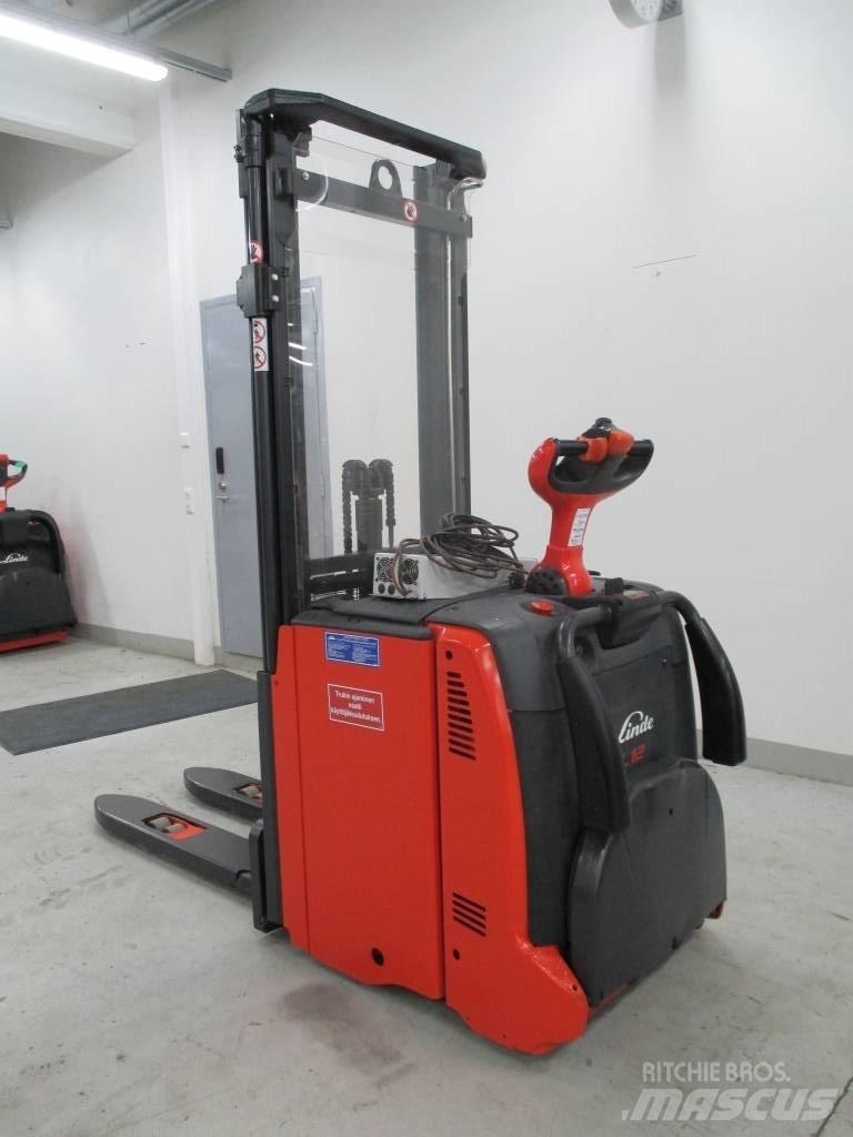Linde L 12 AP Samopogonski ročni viličarji