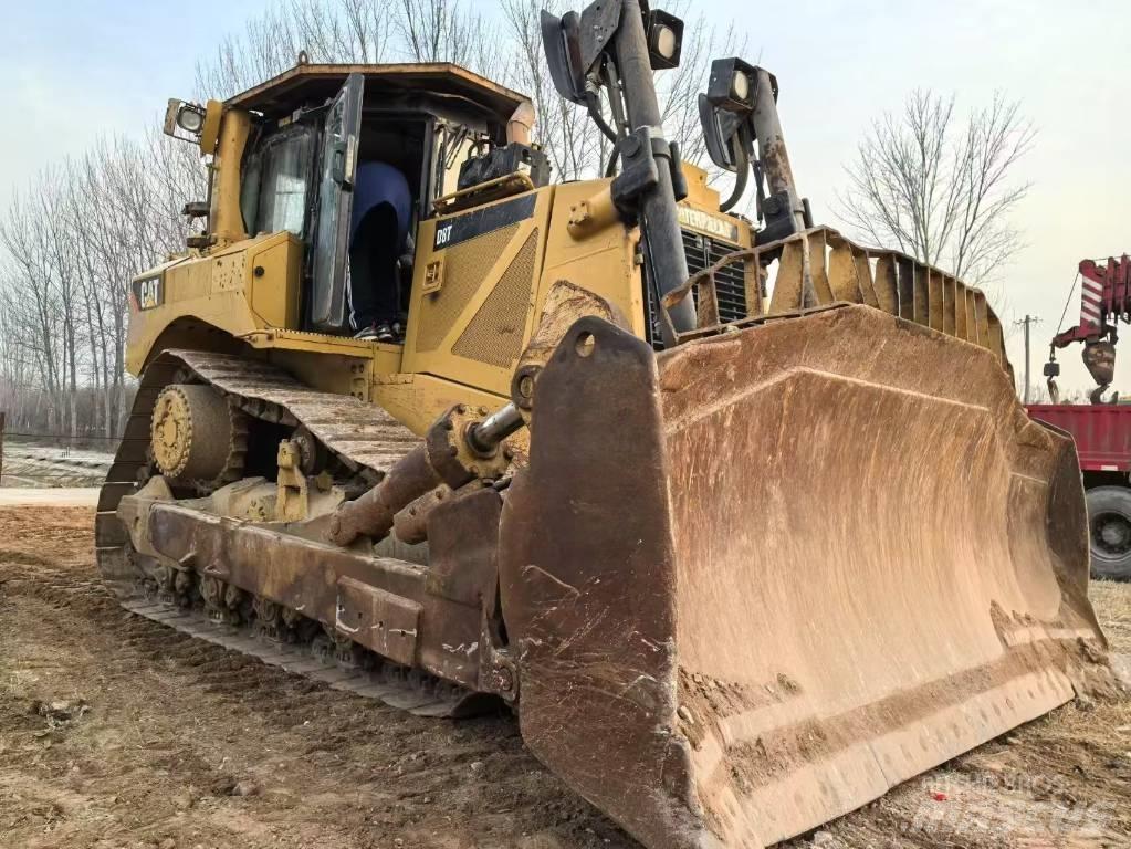 CAT D8T bulldozers Buldožerji goseničarji