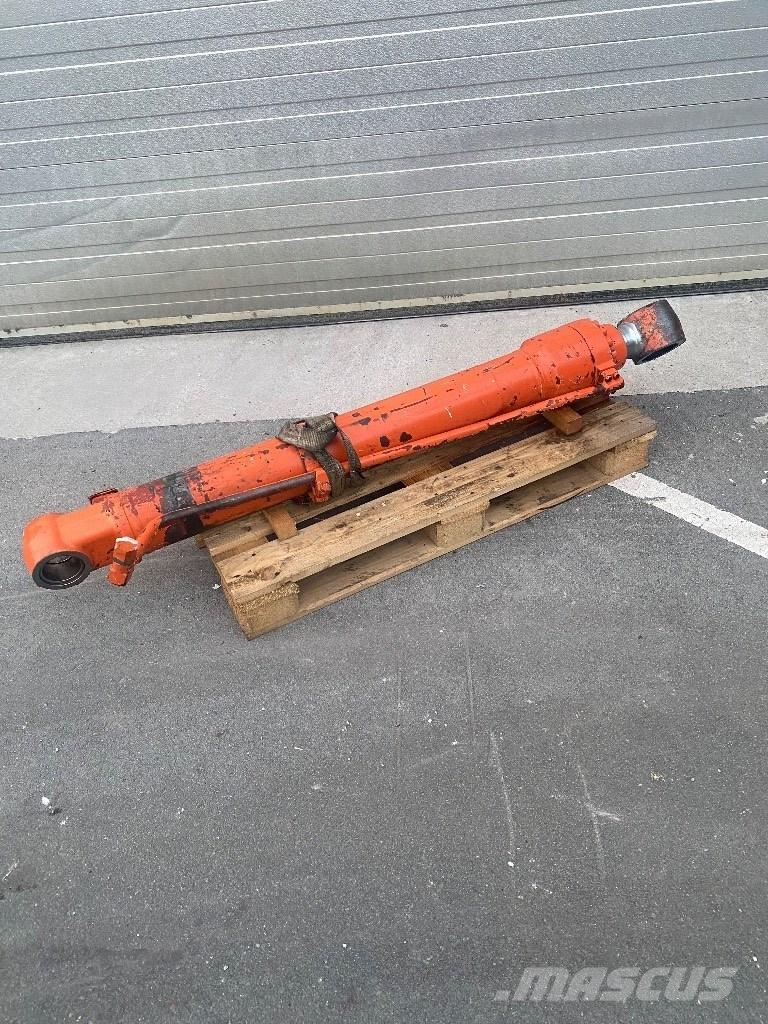 Hitachi ZX 250 LC Bagri goseničarji