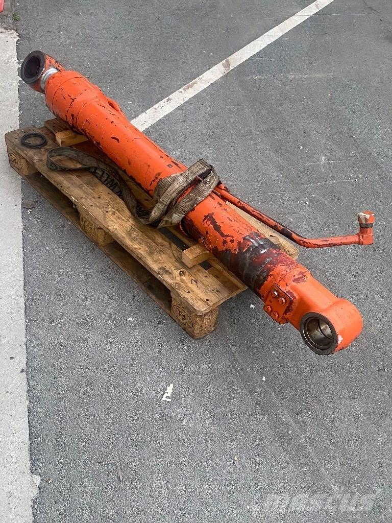 Hitachi ZX 250 LC Bagri goseničarji