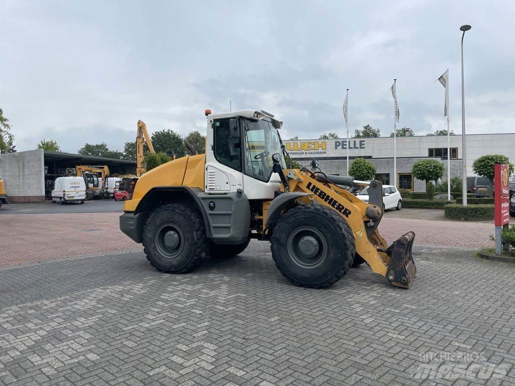 Liebherr L538 Kolesni nakladalci