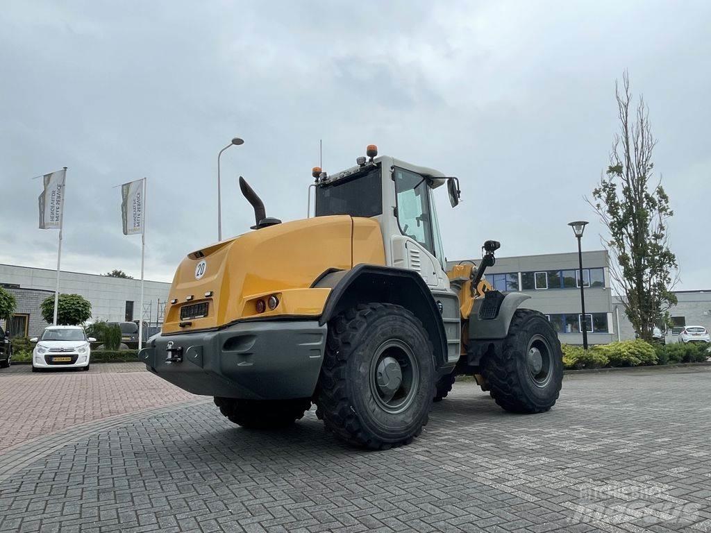 Liebherr L538 Kolesni nakladalci