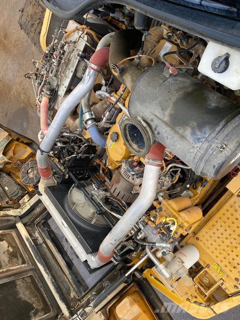 CAT 725C2 NVT Zglobni demperji