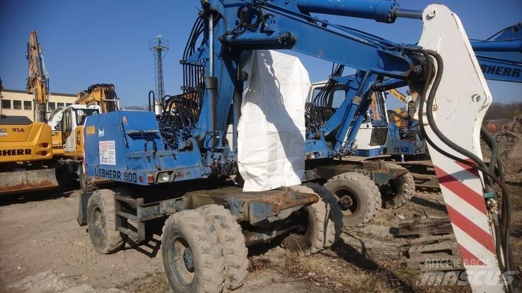 Liebherr A900-C Bagri na kolesih