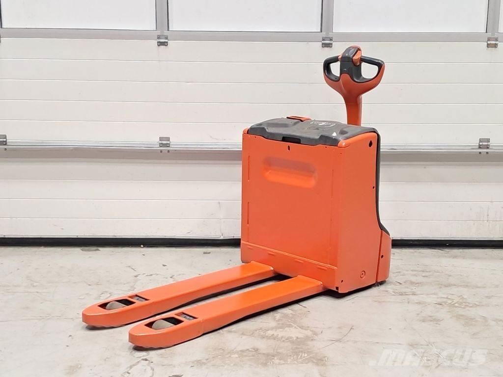 Linde T16 Električni nizko dvižni viličar