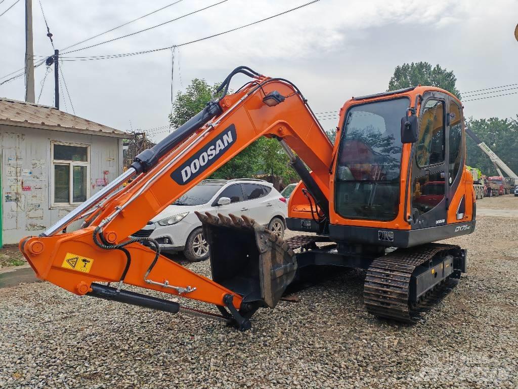 Doosan DX 75-9 C Mini bagri <7t