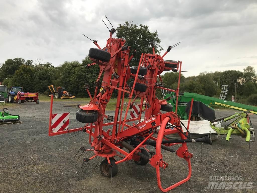 Kuhn GF 8702 Obračalniki in zgrabljalniki