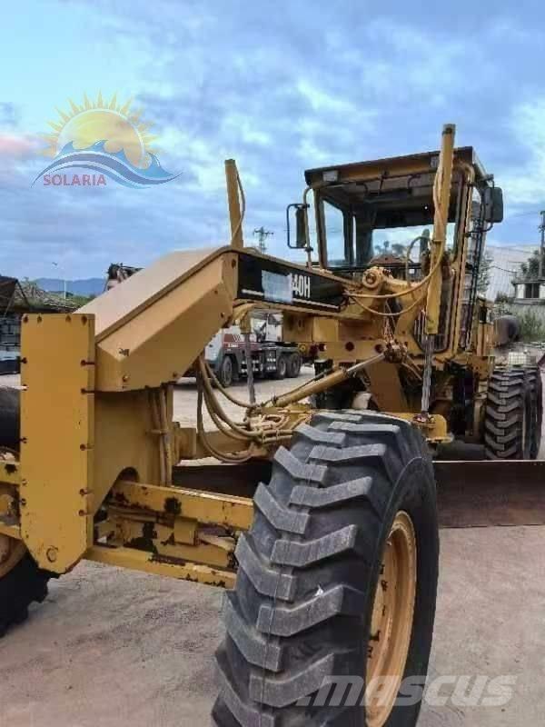 CAT 140 H Grederji