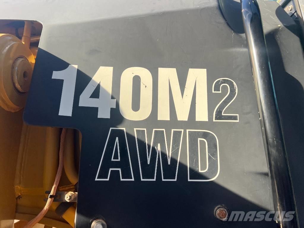 CAT 140 M AWD Grederji