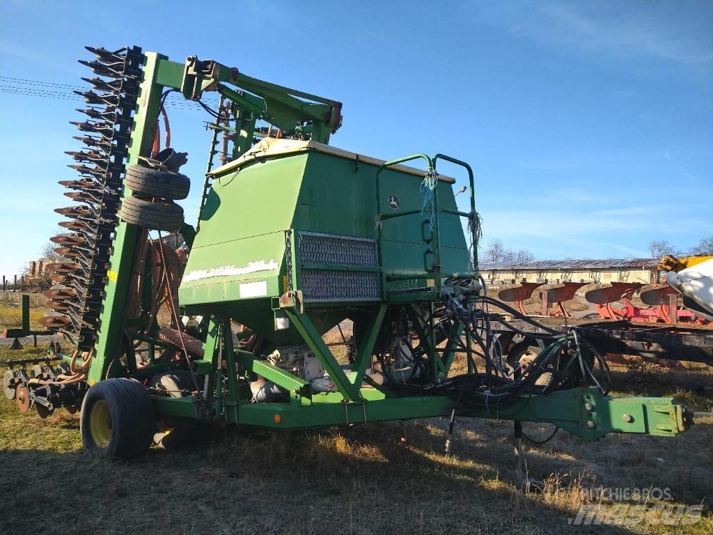 John Deere 740 A 9m Sejalnice