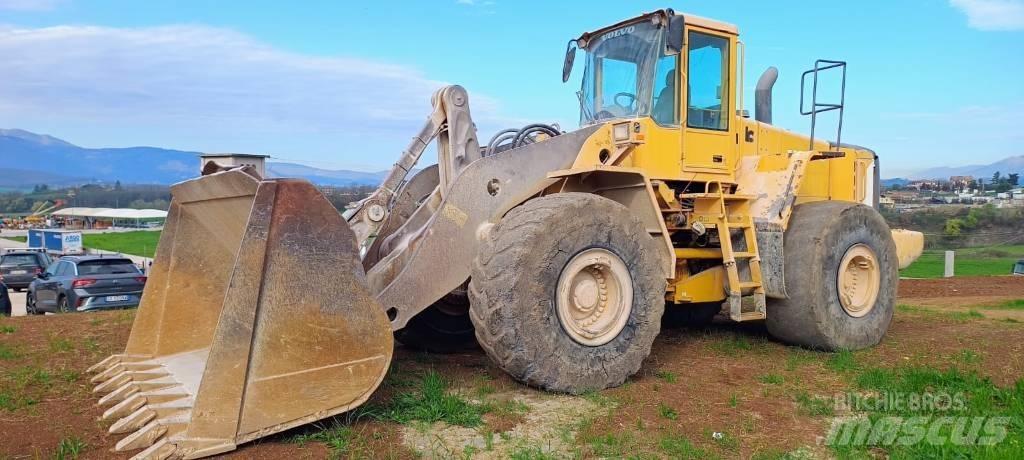 Volvo L 220 E Kolesni nakladalci