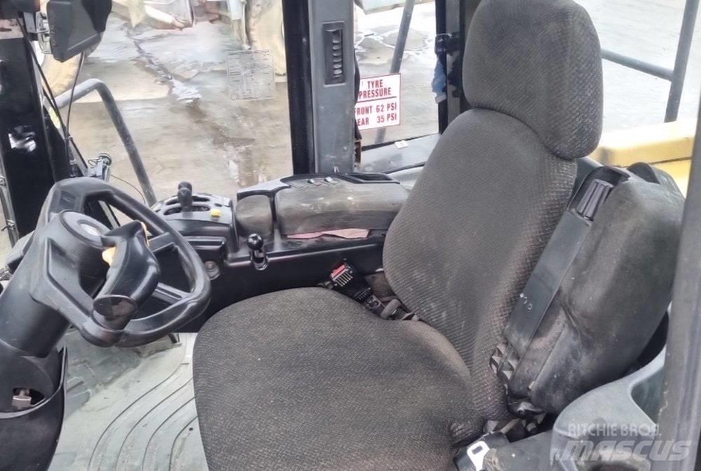 CAT 966 G Kolesni nakladalci