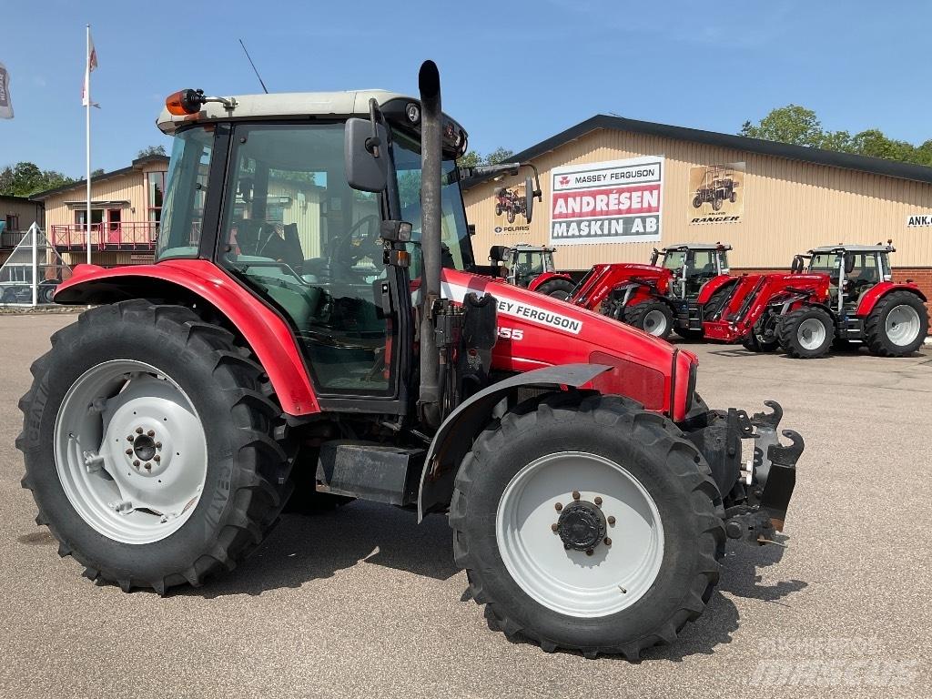 Massey Ferguson 5455 Traktorji