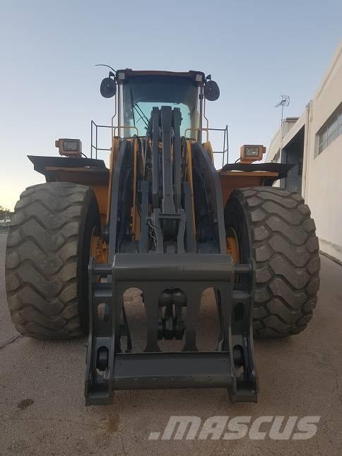 Volvo L220E Kolesni nakladalci