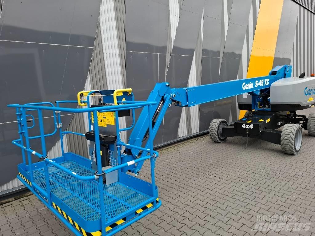 Genie S-45XC Teleskopske dvižne ploščadi