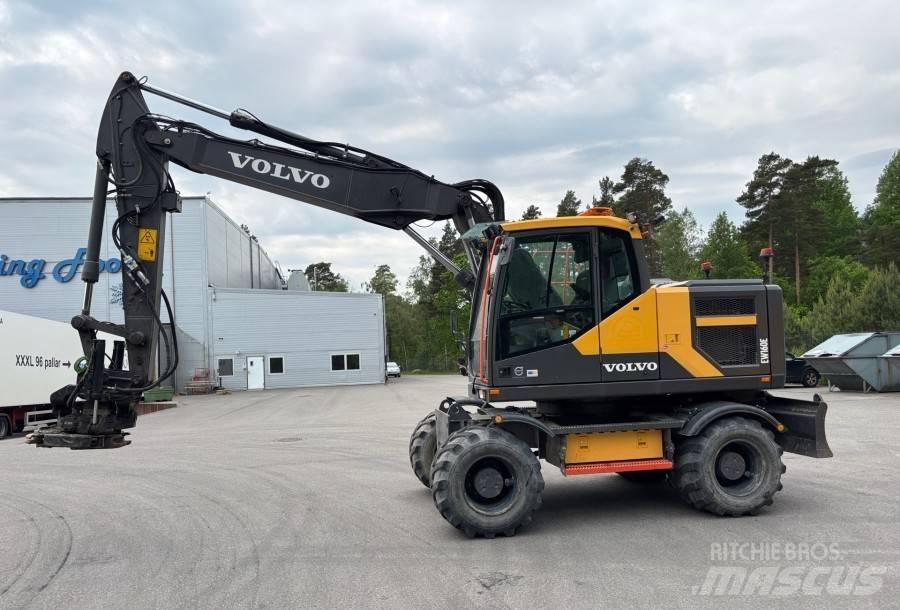 Volvo EW160E Bagri na kolesih
