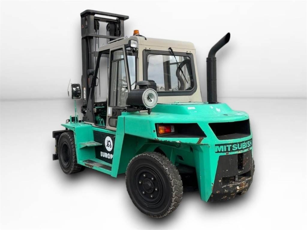 Mitsubishi FD70T Dizelski viličarji